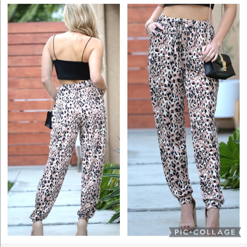 Leopard joggers